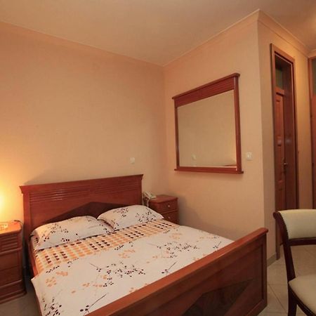 Pasha Garni Hotel Laktaši 外观 照片
